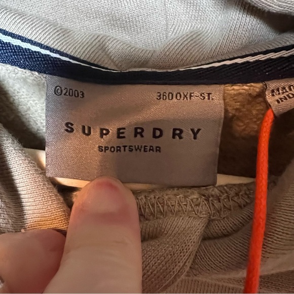 Superdry Micro Logo Embroidered Boxy Hoodie Women’s size 10 Taupe Sweatshirt NEW - Picture 4 of 10